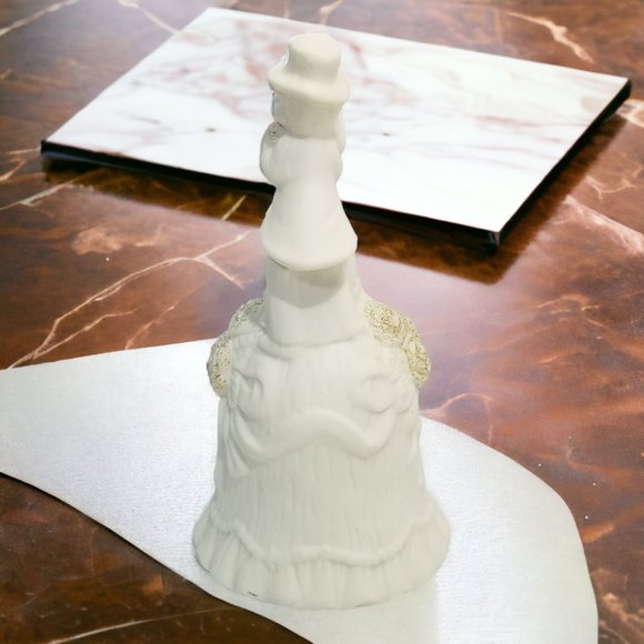 Vintage Bride And Groom Wedding Cake Topper Bell Center Piece Porcelain Bisque - Picture 4 of 9